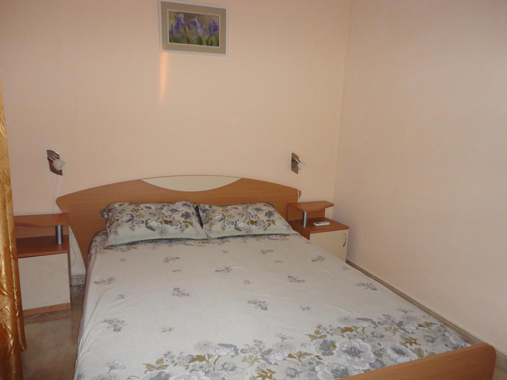 Tashevi Apartments Pomorie Exterior foto