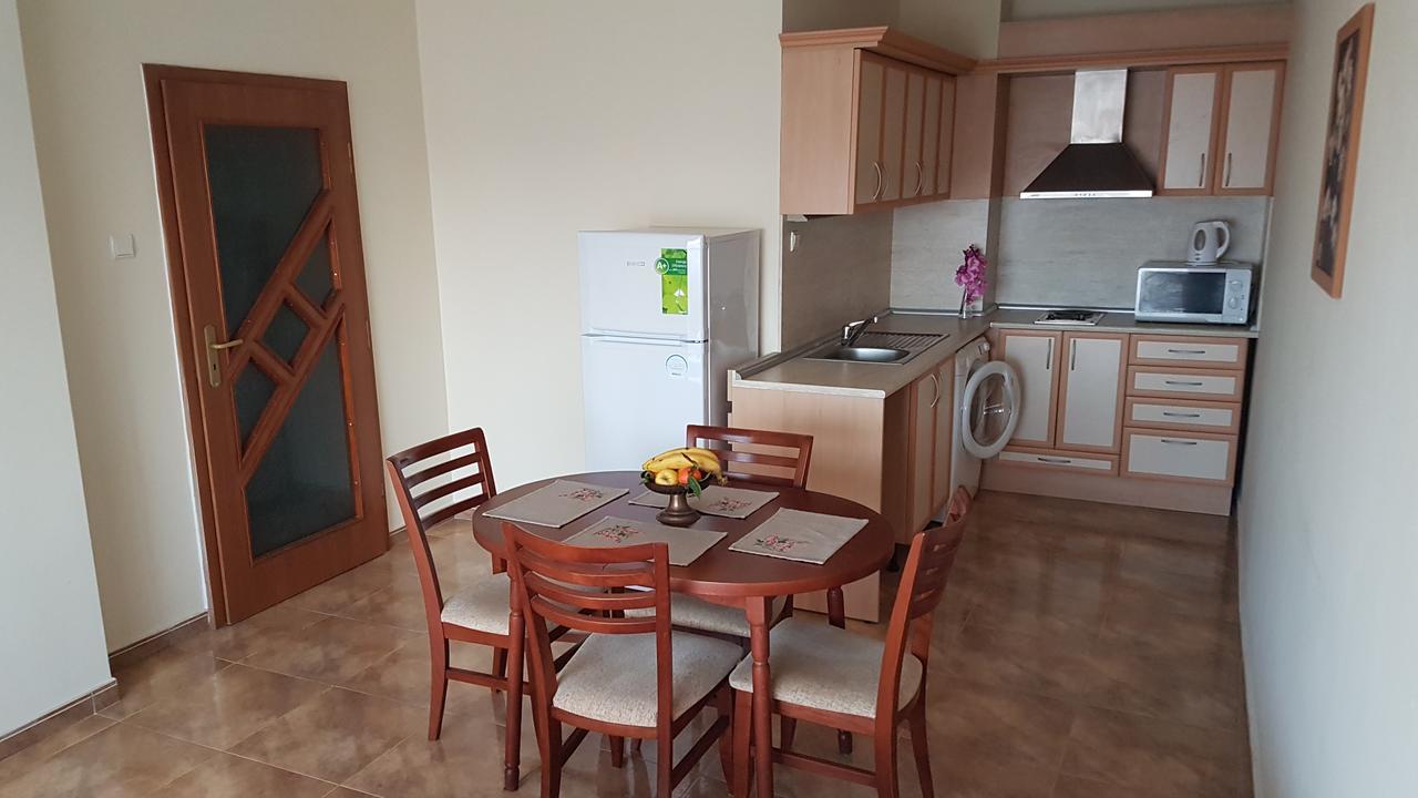Tashevi Apartments Pomorie Exterior foto