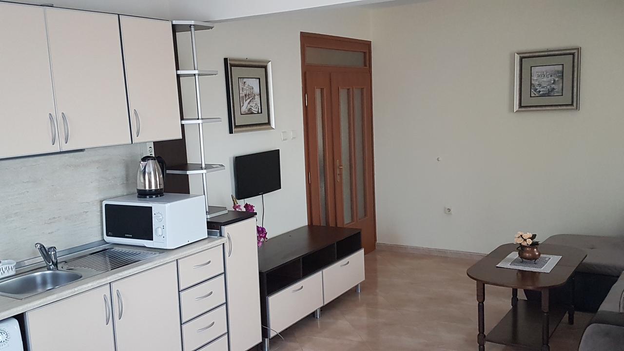 Tashevi Apartments Pomorie Exterior foto